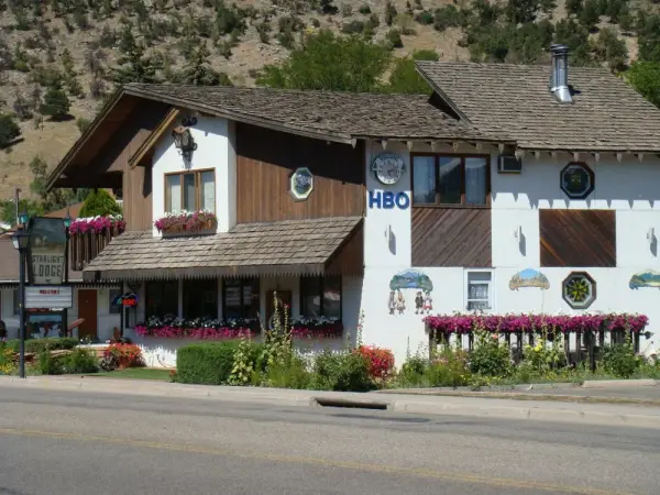 Starlight Lodge 4